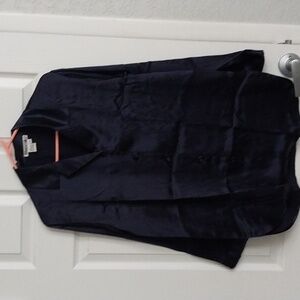 A silk navy blue sleep shirt, size small. It's a WinterSilks.